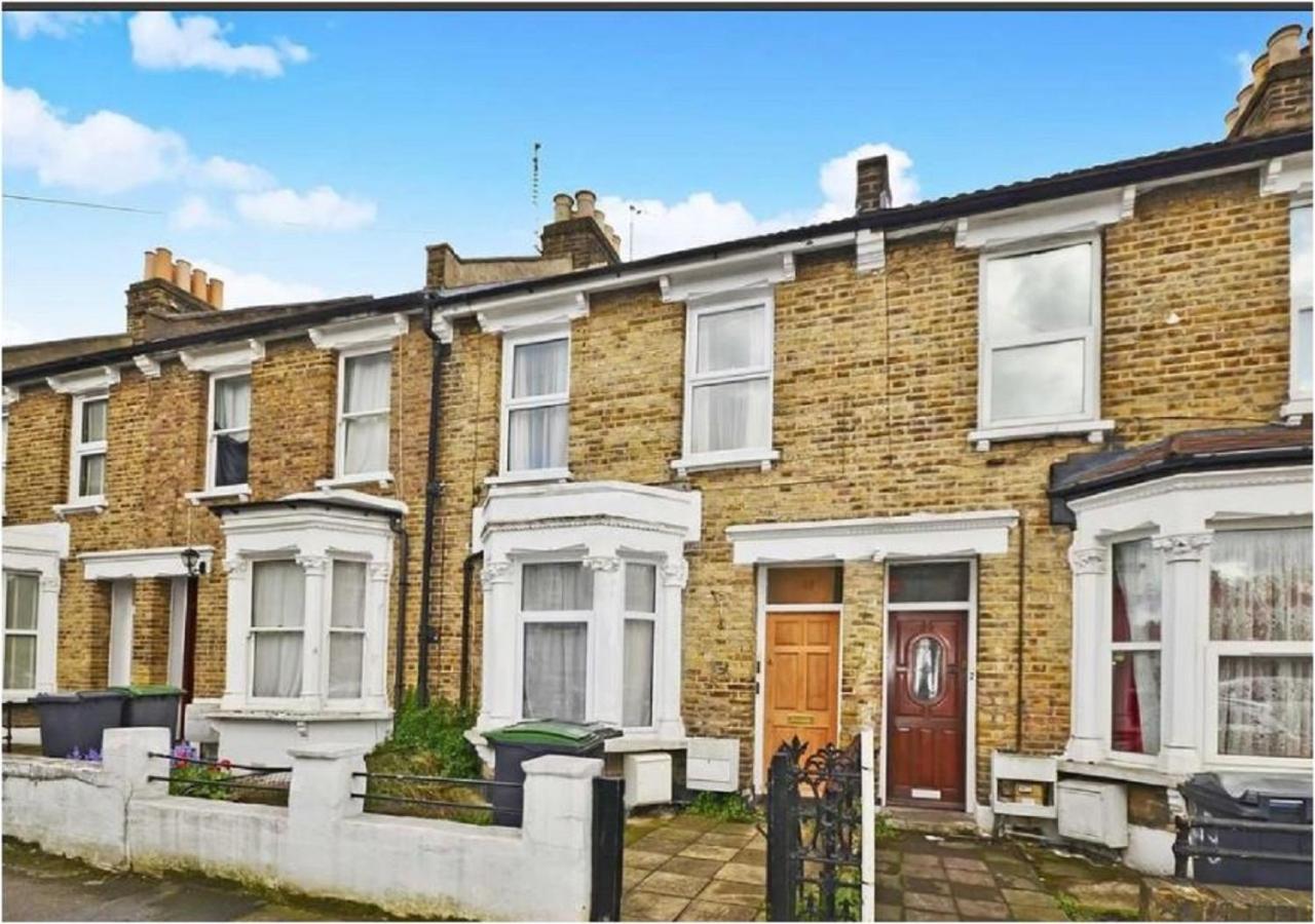 Premier Contractors North Apartment London