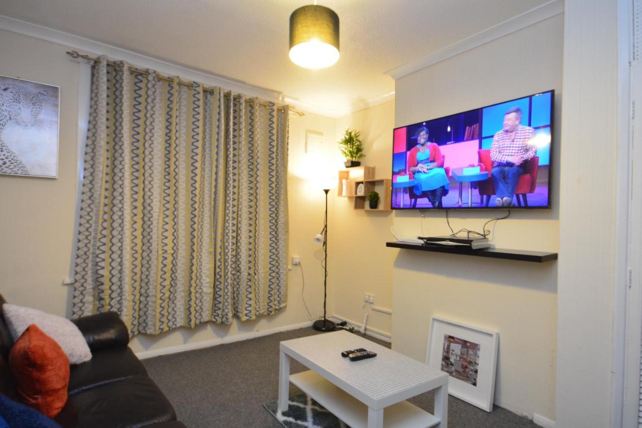 Beautiful Two Bedroom Near O2 Arena Appartamento