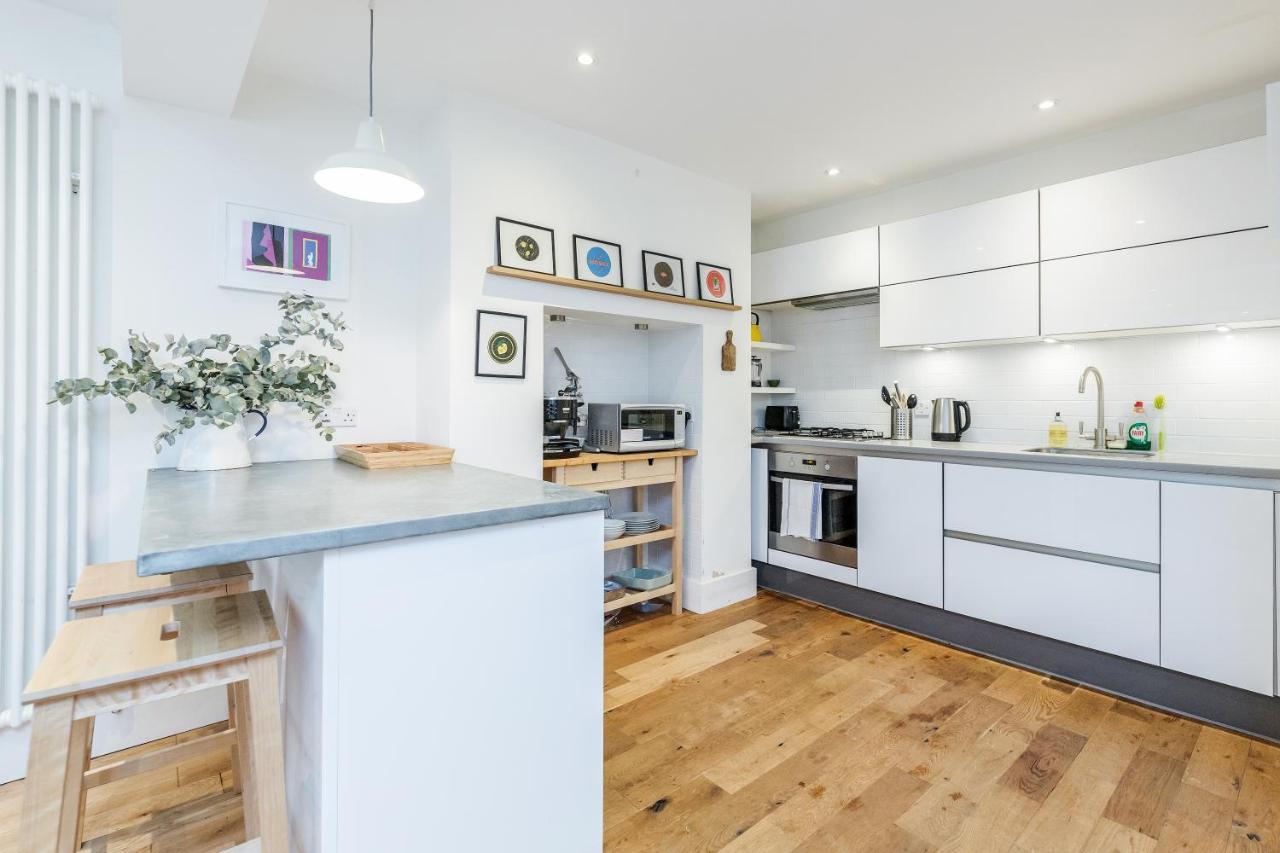 Bonnington Gardens - 1 Bed Open Plan Basement Flat Appartement Londres