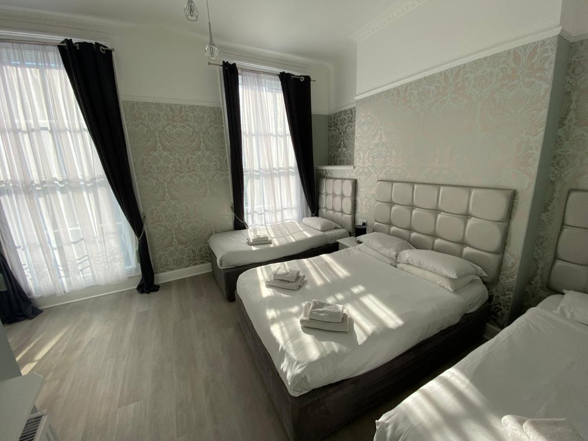 Hotel Swinton 2*