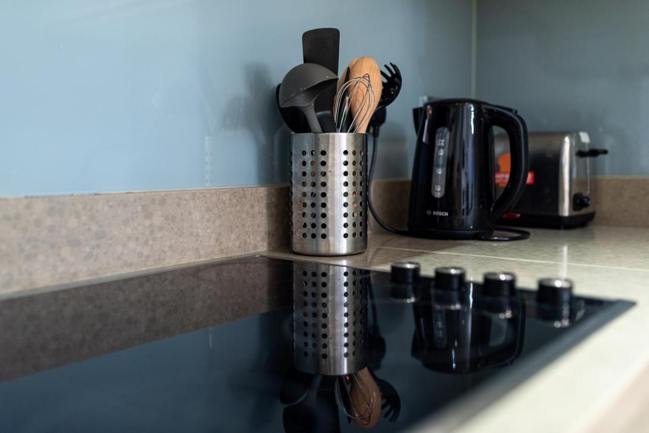 Beaufort Mansions , Chelsea Apartment London