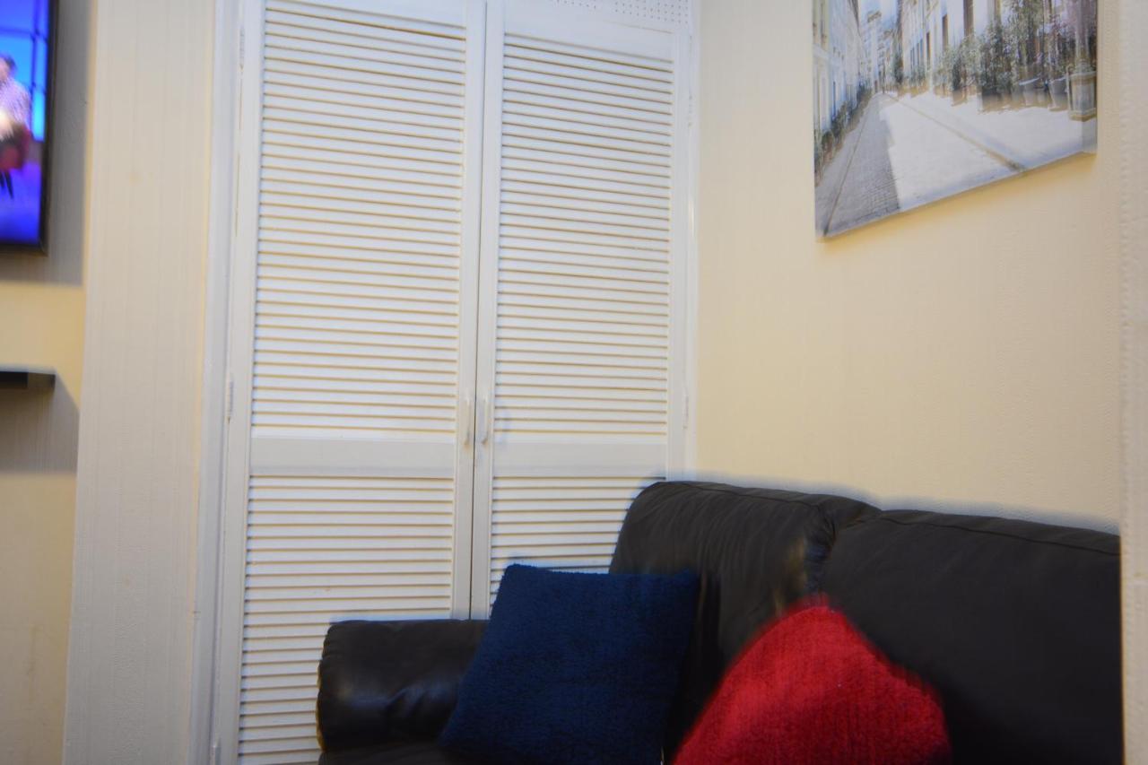 Appartamento Beautiful Two Bedroom Near O2 Arena