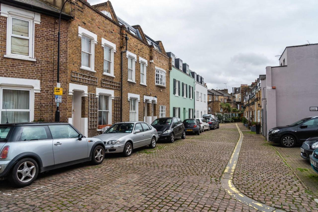Charming Chiswick Near Ravenscourt Park By Underthedoormat Ferienhaus London