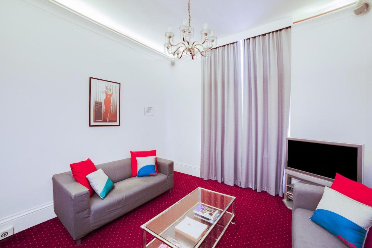 Hotel St George's London