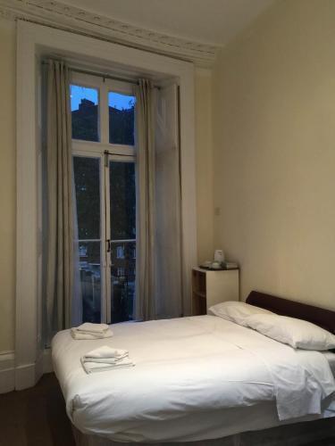 Apartment Central London Budget Hotel London