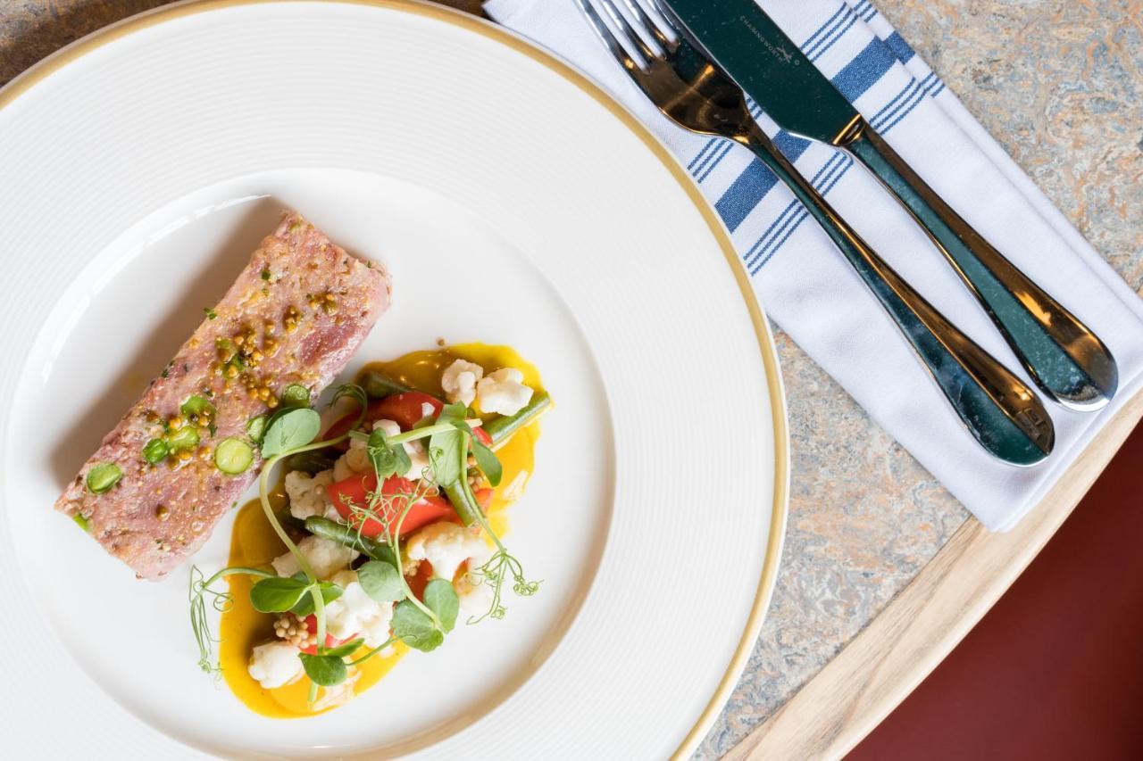 Aragon House 2* London