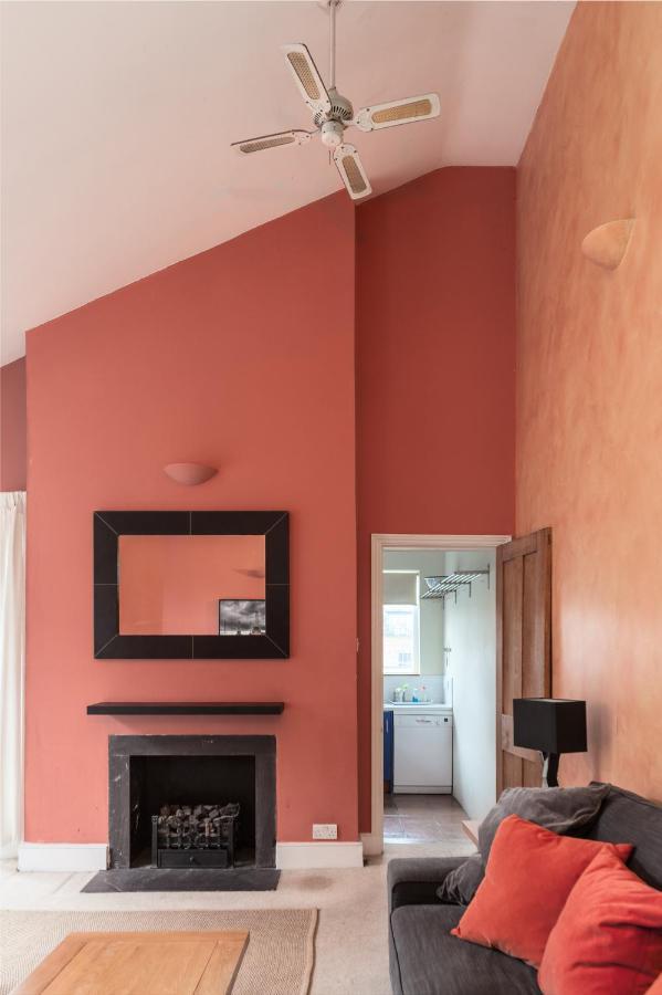 Wix's Lane Apartment