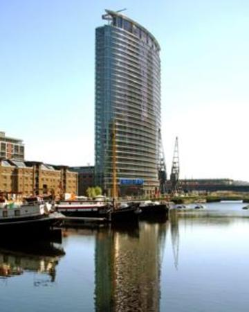 Hotel Marriott Executive London, Canary Wharf 5*