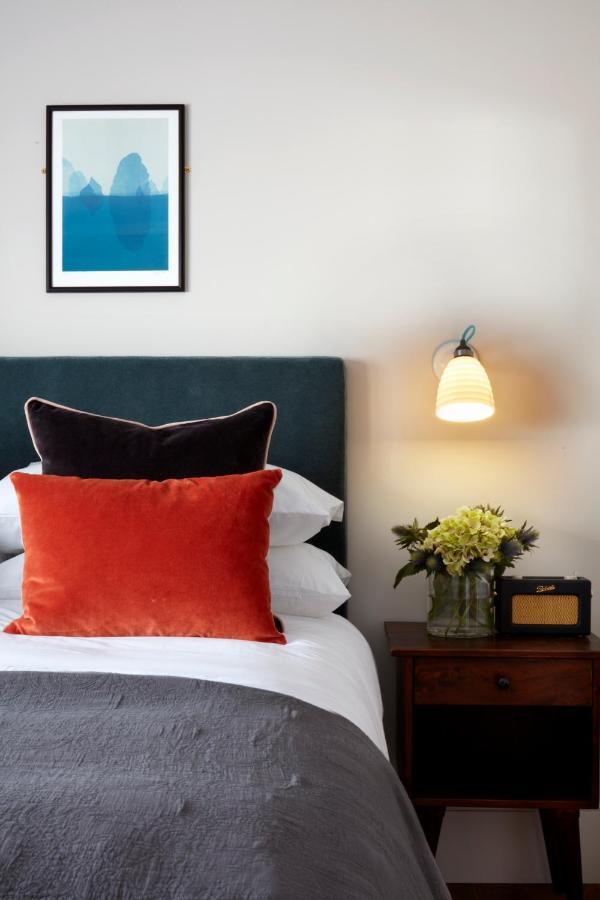 The Kph Hotel