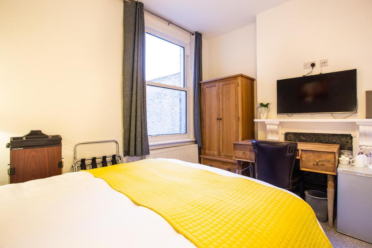Oyo The Greenland Hotel