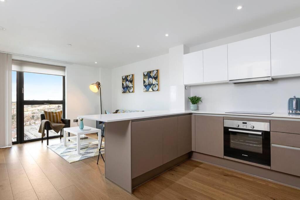 Lägenhet One Bedroom Modern Next To Wembley Stadium! London