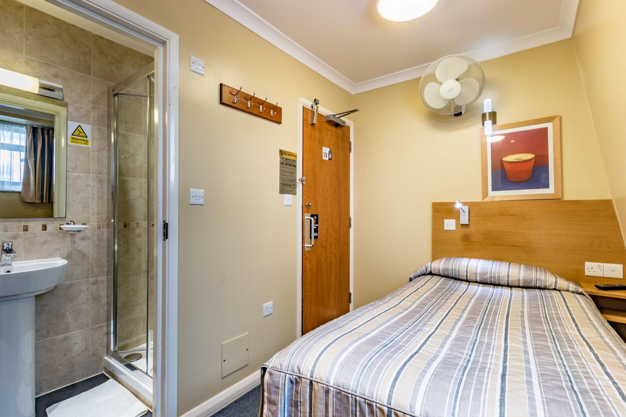 Luna And Simone Hotel 3*