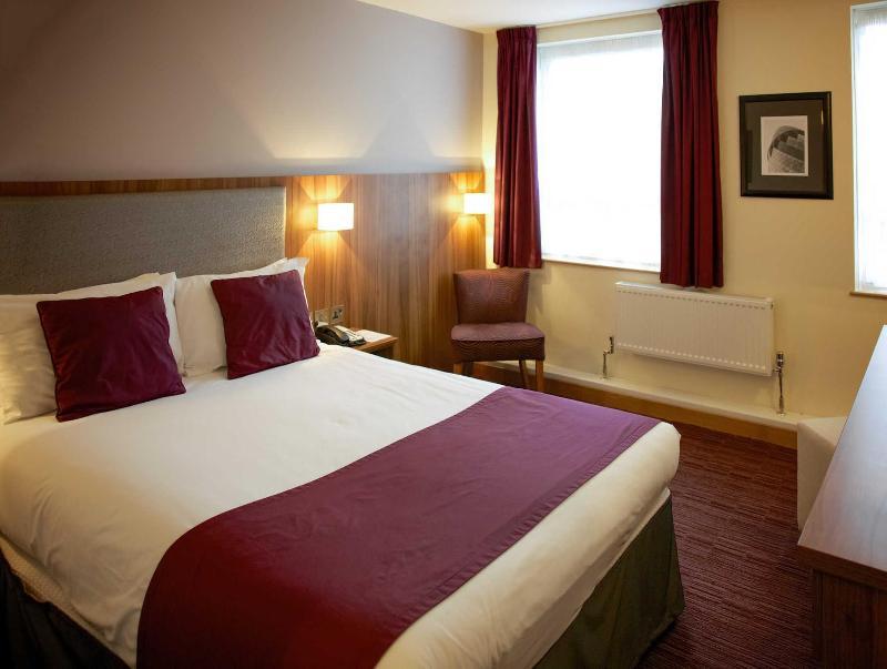 Quality Hampstead Hotell 3*