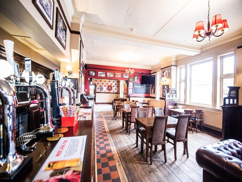 Oyo The Man Pub And 3*