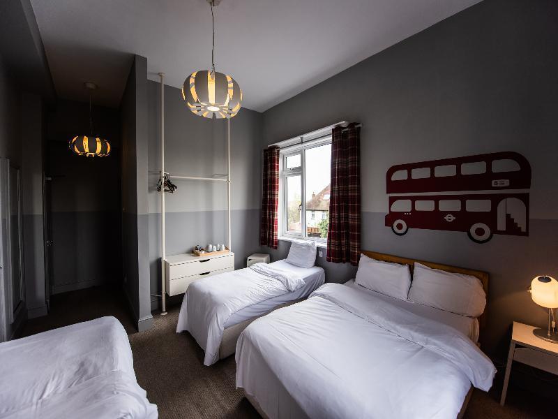 Hotel Oyo The Man Pub And