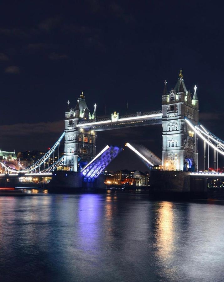 The Clermont London, Charing Cross Hotell