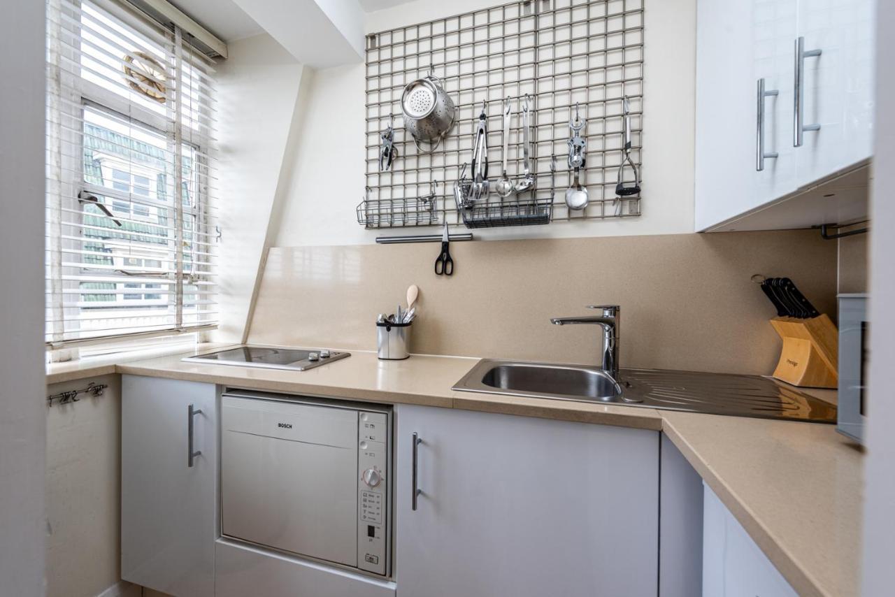 Apartment 803 - Nell Gwynn House, Chelsea London
