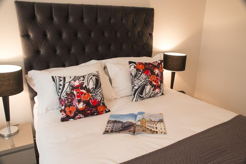 Burleigh Mansions Hotel