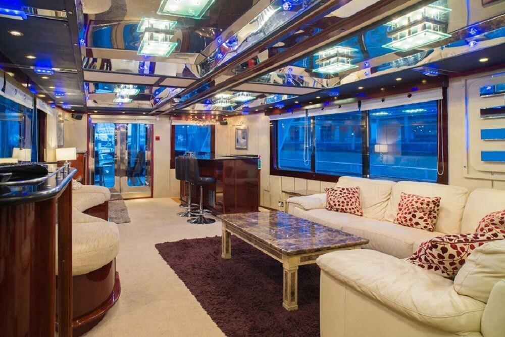 Absolute Pleasure Yacht Hotel
