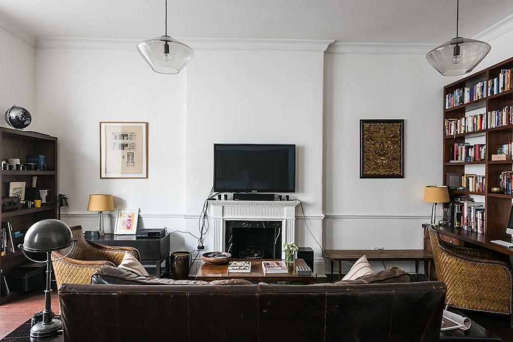 Traditional Stylish 1br Near Hyde Park Lejlighed