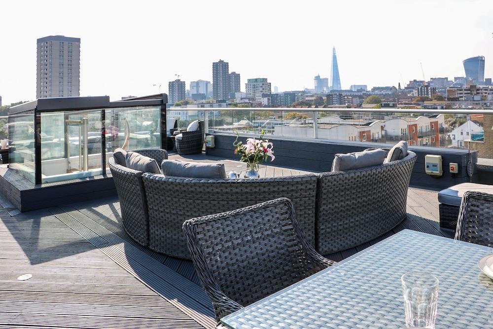 City Courtyard & Penthouse Hotel 5*