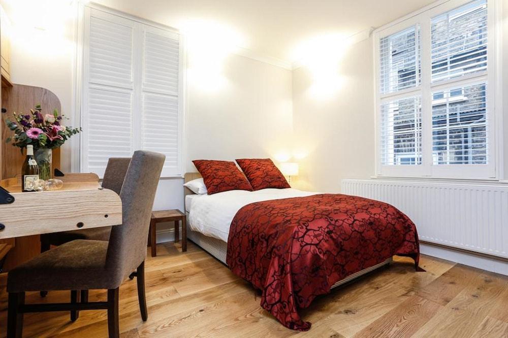 Pimlico Hotel