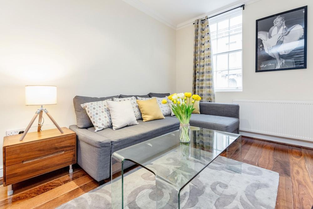 Spectacular Two Bed Hotel London