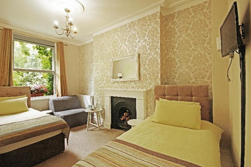 Primrose 3*