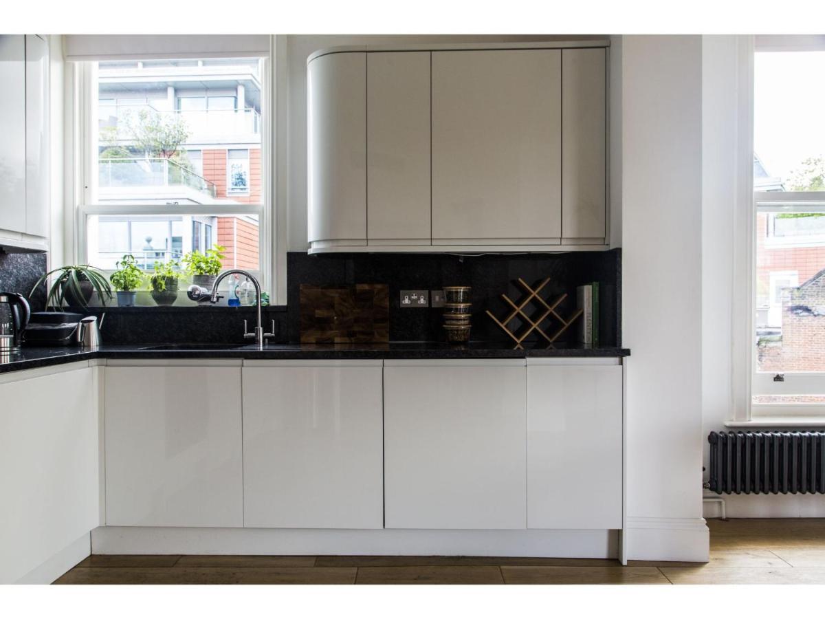 Apartment Modern In Hampstead For 4 London