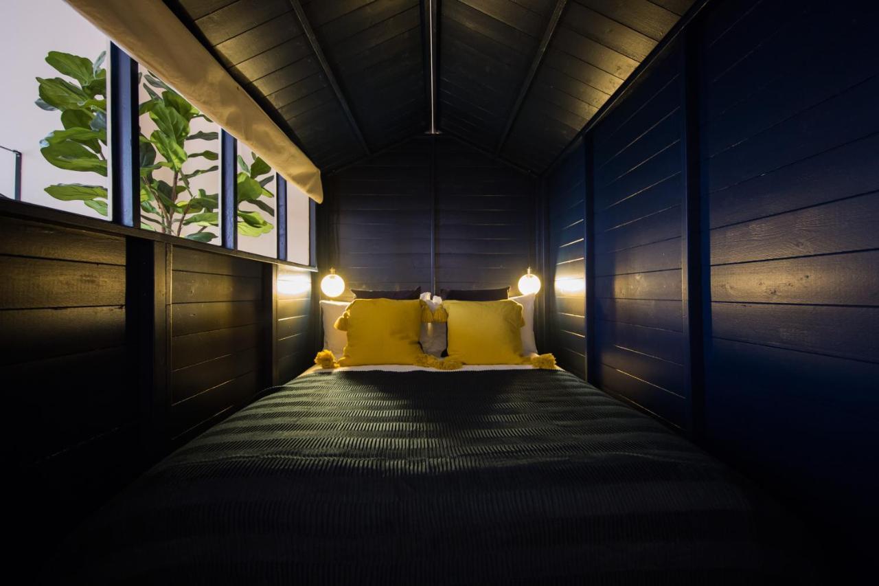 Apartment Shoreditch Loft W 100inch Cinema, Premium Mattress & Hammock, By The Design Traveller *