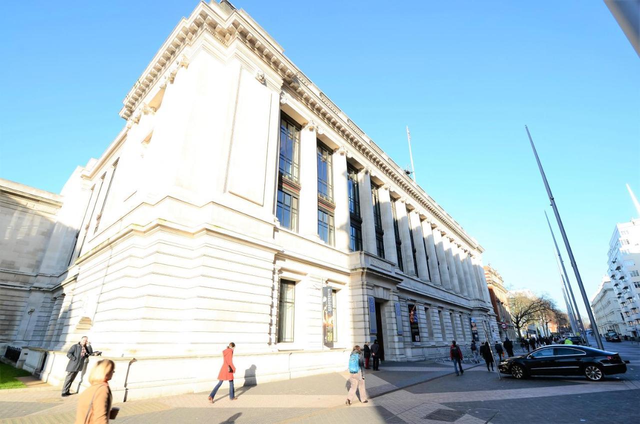 Astor Hyde Park (adults Only) Hostel