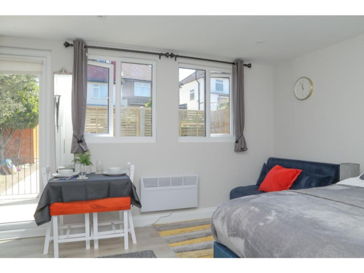 Stayzo - Crofton Park - Refurbished Leilighet London