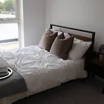 Beautiful 2Bed Apartment 5 Mins From London Bridge.