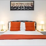 Simple Stay