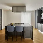 Four Seasons Hotel London At Tower Bridge