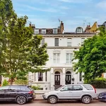 Beautiful 2 Bed Apartment Kensington