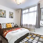 Gorgeous 4 Bedrooms, 5-Baths House In Central London Near Edgware Road, Oxford Street, Hyde Park