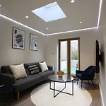 Luxlet Apartments - Heart Of Notting Hill, London