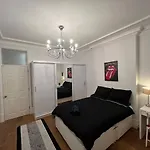Luxury Specious Room In Central London