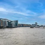 Large 2Bed 2Bath Apartment Beautiful River Views London Greenwich Cutty Sark - Perfect For Long Stay, Business, Leisure And Relocations