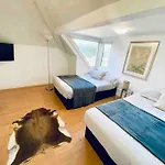 Penthouse Studio With 2 Double Beds & Smart Tv. Great London Location