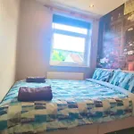 Cosy Room In East Ham