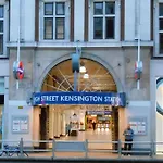 Charm Studio In Notting Hill