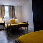 3 Bedrooms Flat -Wifi-Freeparking-Babycot-15Min To Pepys Park