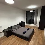 2 Bed Apartment Close To Station With Parking