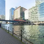 Luxurious Modern 3Br Flat In Prime Canary Wharf
