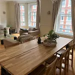 Luxury 3 Bedroom, 3 Bath Apt By Oxford St & Soho