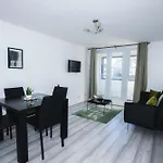 1 Bed Flat Tottenham Hale N17