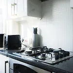 1 Bed Flat Tottenham Hale N17