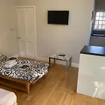 Period Apartment On South Bank